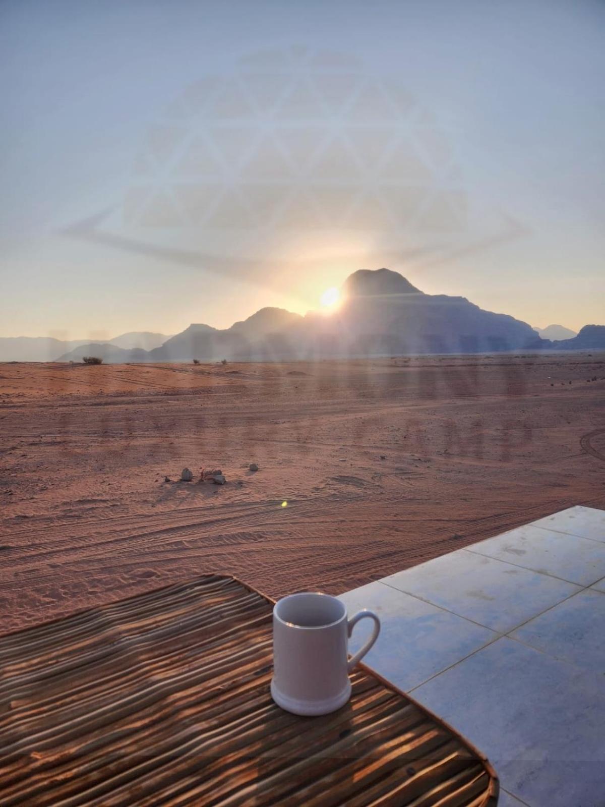 Harmony Luxury Camp 호텔 와디럼 외부 사진